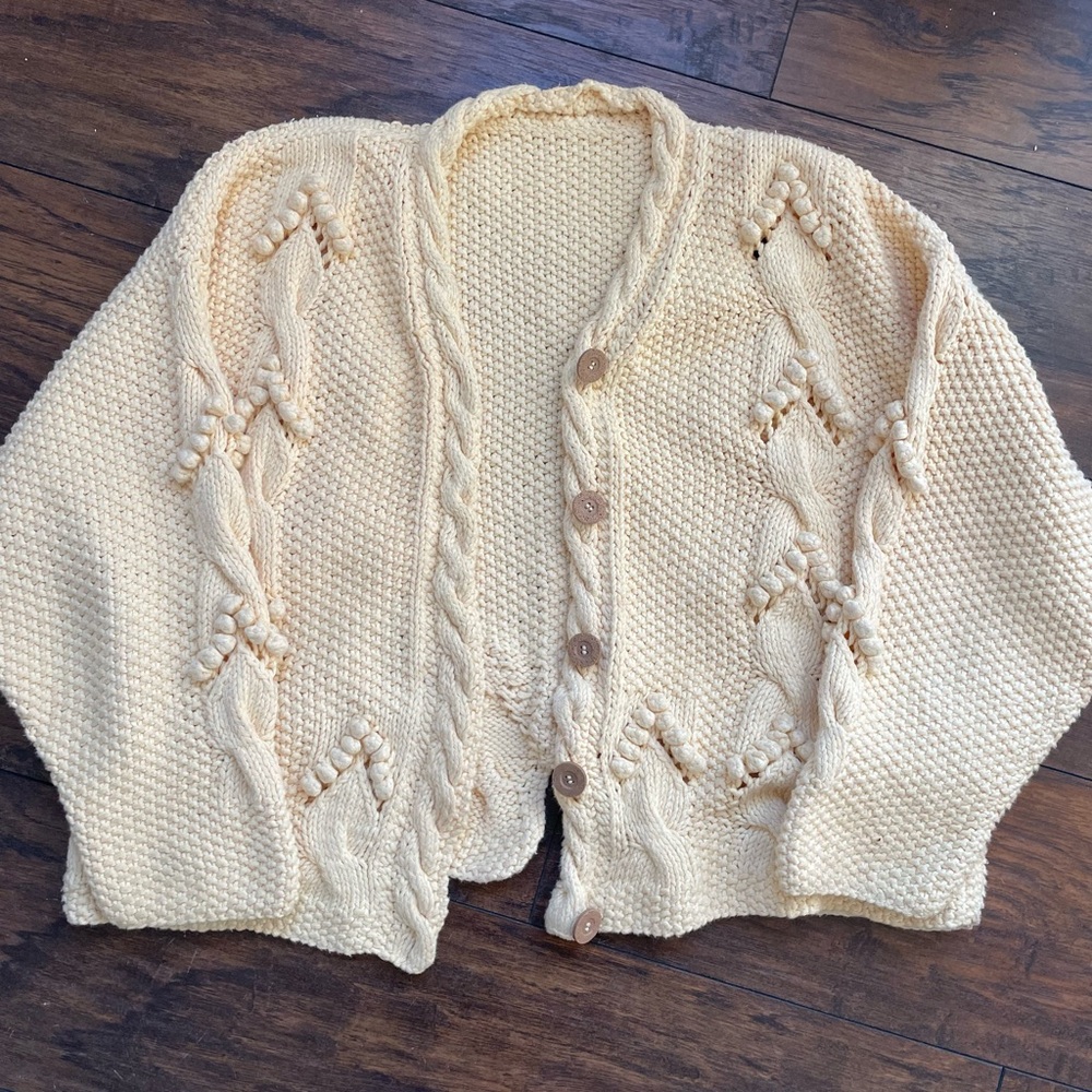 Vintage light yellow Cable Knit Women's Sweater